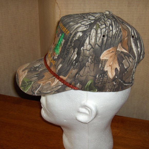 United Defense UAW Bowhunters, Size Adjustable, Never Worn - Picture 3 of 6